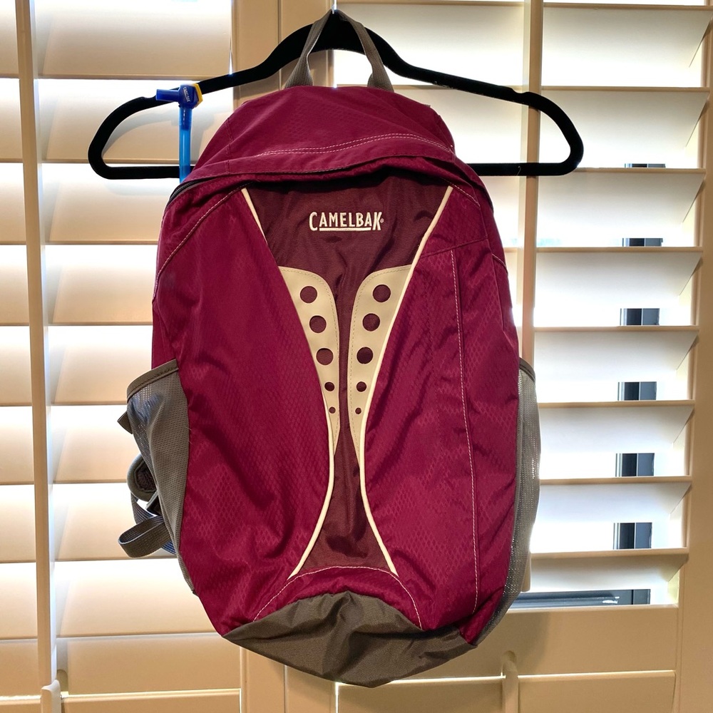 NWOT Camelbak Hydration Backpack